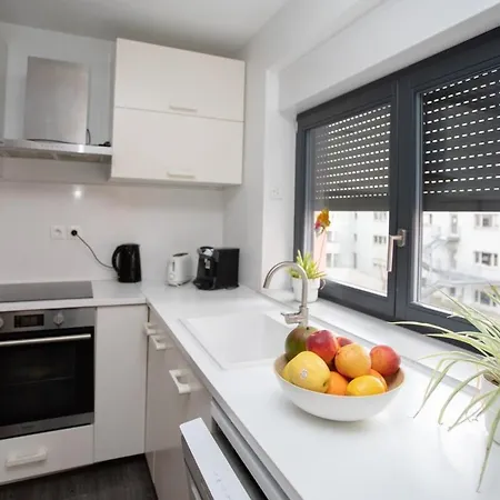 Moderne Au Centre Апартаменты *